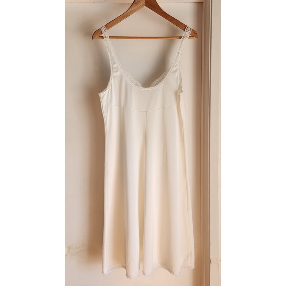 Vintage Vassarette Cream White Lace Trim Slip Dress Sz 38 Made‎ in USA Lingerie - Picture 2 of 3